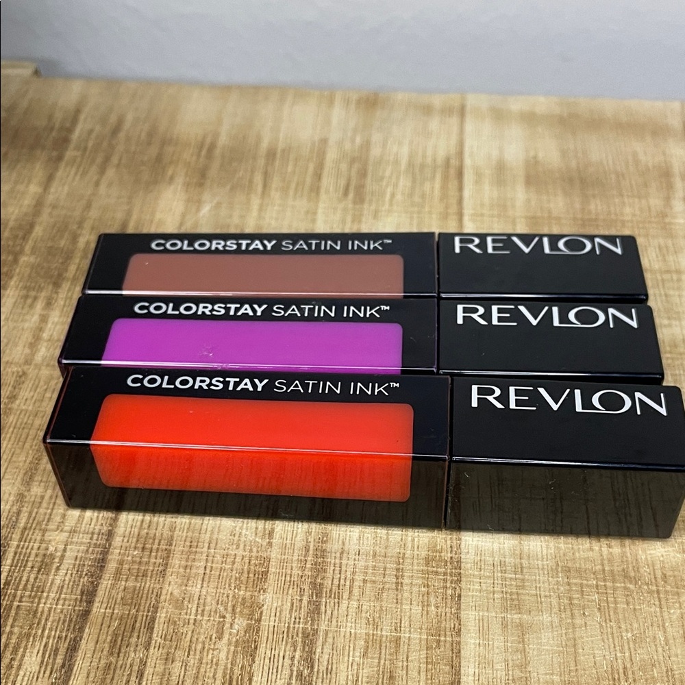 NEW Revlon ColorStay Satin Ink